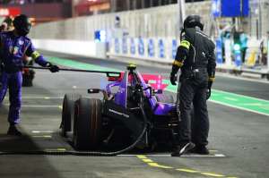 В Formula E появились остановки для подзарядки Pit Boost