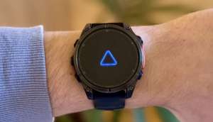 В часах Garmin возникает «синий треугольник смерти» при использовании GPS