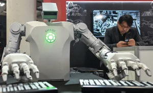 Итоги CES 2025. Самые горячие новинки: от пылесоса с рукой до раздвижного ноутбука