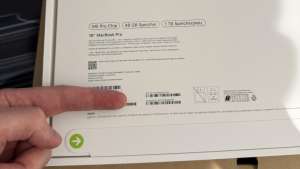 Пользователь Reddit заказал iPad mini на немецком Amazon, а вместо него получил MacBook Pro 16 с M5 Pro