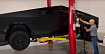 Эксперты разобрали Tesla Cybertruck