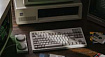 8BitDo выпустила механическую клавиатуру в стиле IBM PC и отдельный калькулятор в виде цифровой клавиатуры
